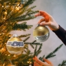Elegant Glass Christmas Ornaments ， Personalized Options Available ， Ideal for Holiday Atmosphere