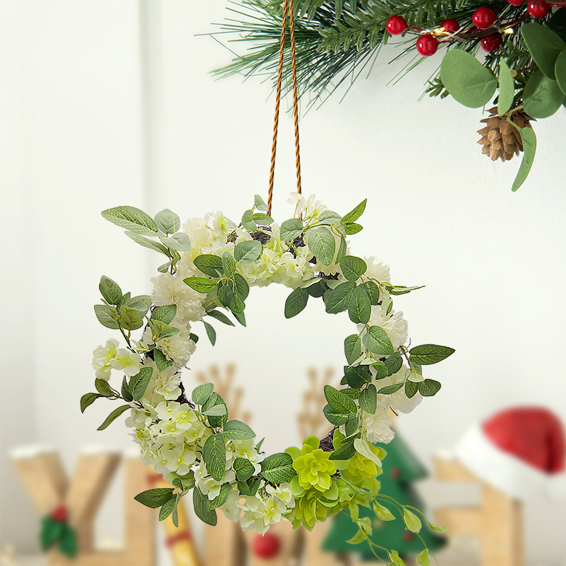 Transform Your Doorway with a Gorgeous Christmas Wreath
